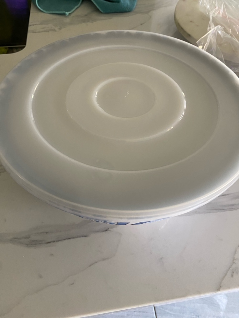 Member's Mark French Country Blue Floral Melamine Bowl Set with Lids - Picture 13 of 14